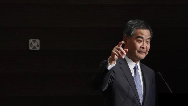 梁振英金魚街不小心付錯歐元 大讚店主誠實退錢.jpg