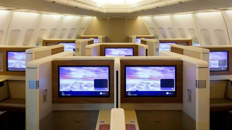 The first class cabin of Thai airways' Boeing 747..jpg