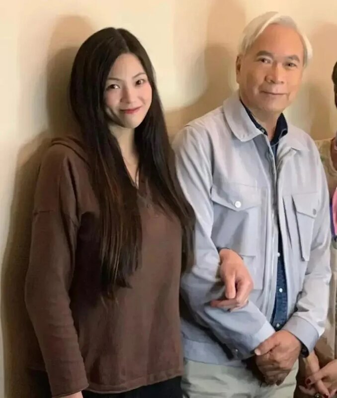 2 李龍基落淚親證分手「爺孫戀」玩完 無懼再譜爺孫戀：我乜都明白啦.jpg