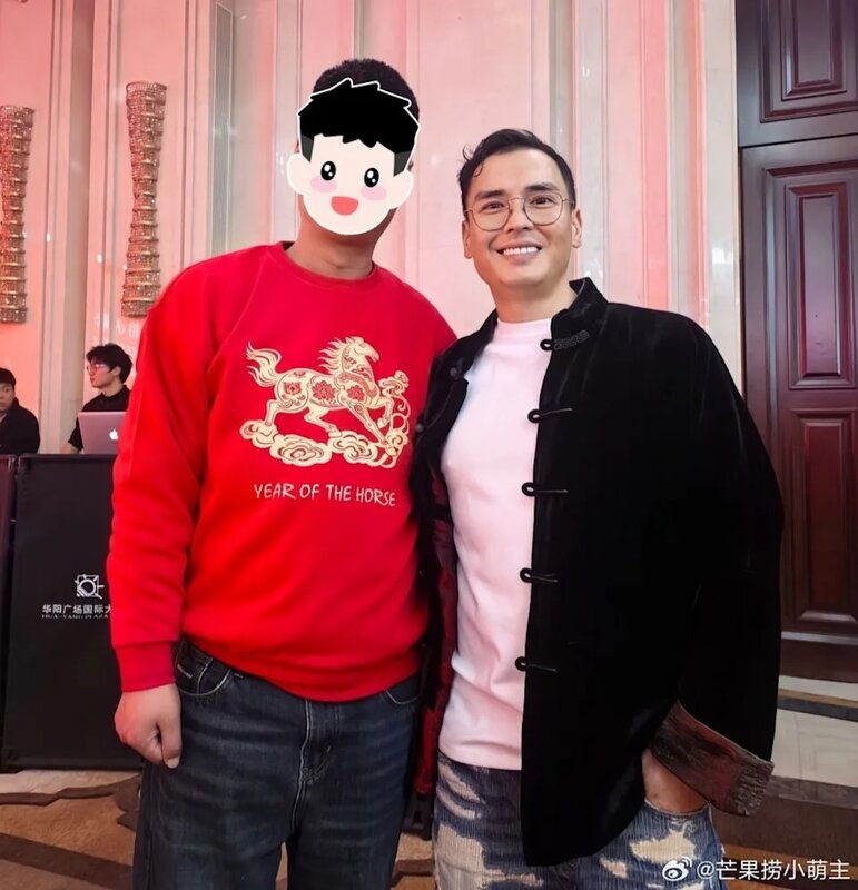 張柏芝弟弟近照曝光！也曾出道「跟謝霆鋒合作」 濃眉大眼複製家族基因.jpg