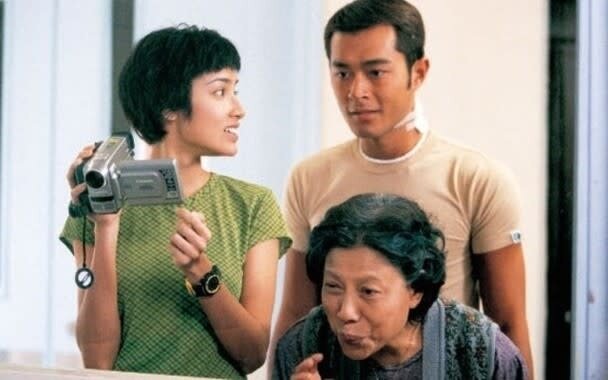 5 憑《爆裂刑警》「四婆」一角，獲封影后。.jpg