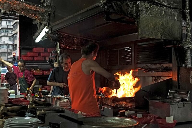 外勞輸入申請逾 17 萬人 餐飲業佔 6.5 萬 外勞優化計劃推行 2 年多.jpg