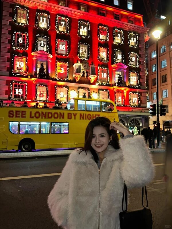 4 李沅沅平常的打扮亦被讚靚女，她又自稱是香港新人演員，決心加入娛樂圈。（小紅書＠.jpg