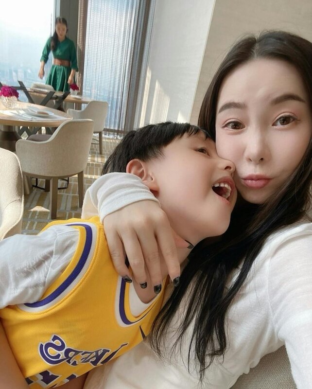 4 周永恆與前妻陳薇育有7歲兒子熙仔，周永恆被指在爭撫養權期間，曾藏起兒子藉以向前.jpg