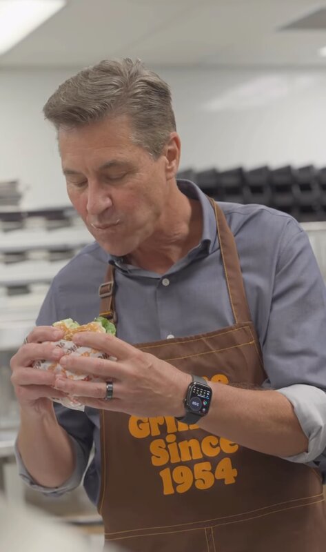 6 食完露出滿意的表情。.jpg