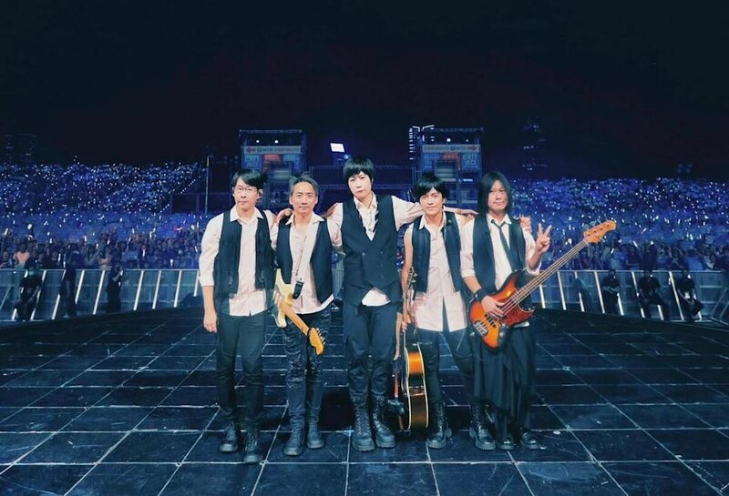 五月天.jpg