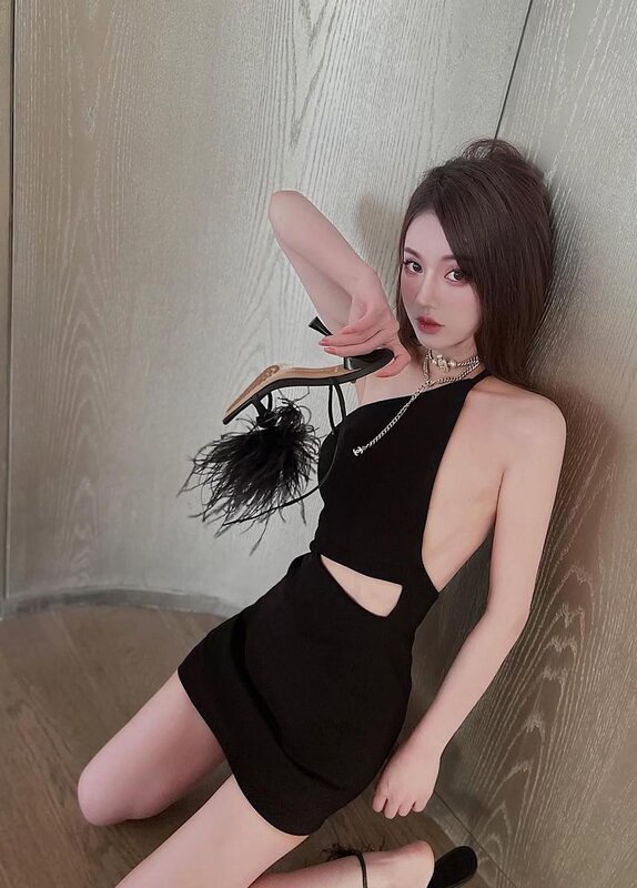 3 女友Kitty不時大派福利.jpg