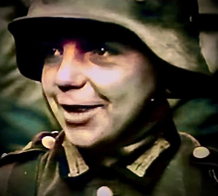 124baf_1e30096589e84effa66e410f8f694582~mv2 (1).jpg