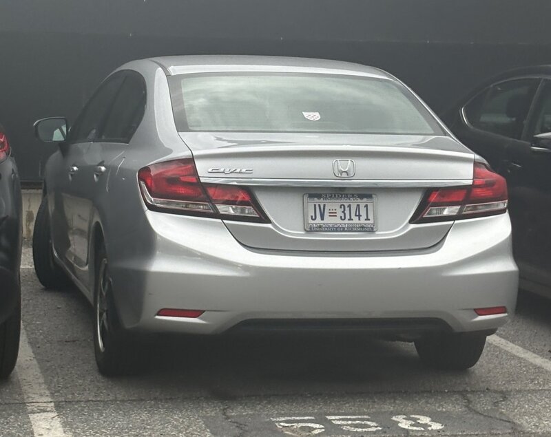 32153588.jpg