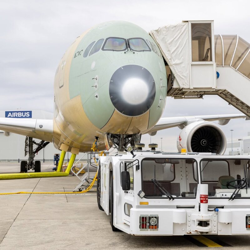 Airbus A350    -   105.jpg