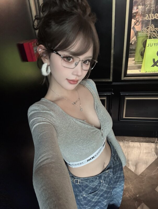 玲玲2.jpg