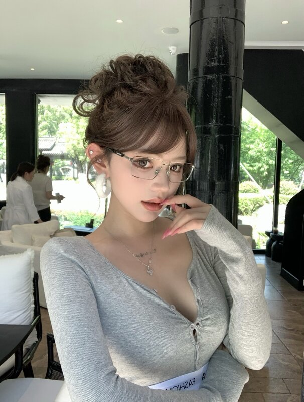 玲玲1.jpg