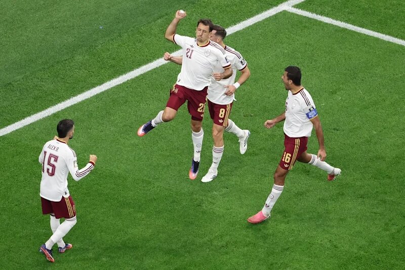三氣高盧雄雞 西班牙2：0完勝入決賽.jpg