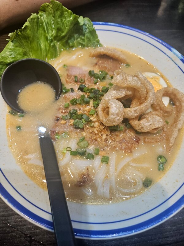 喇沙豬頸肉湯河.jpg