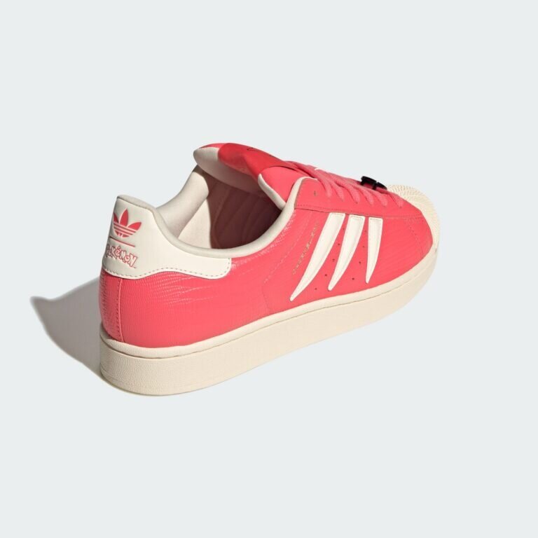 adidas06.jpg