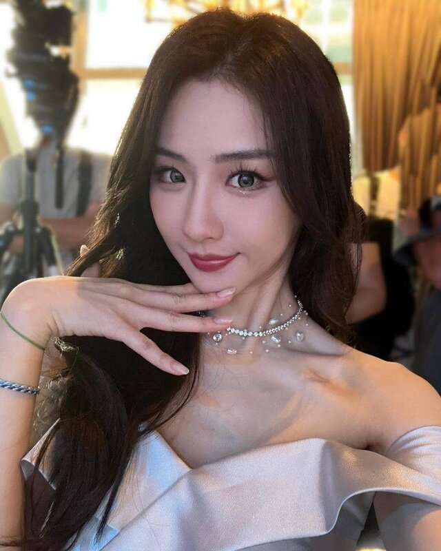 hana .jpg
