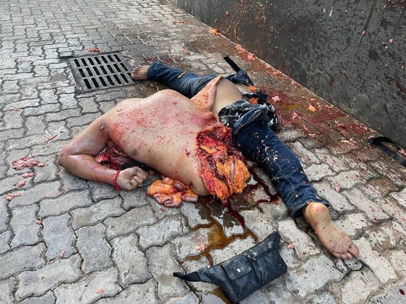 xgore-torn-in-half-after-jumping-from-a-high-rise-building-tg53-1024x768.jpg