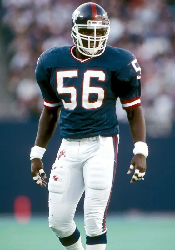 lawrence-taylor-v0-6pyk7lpo116d1.webp