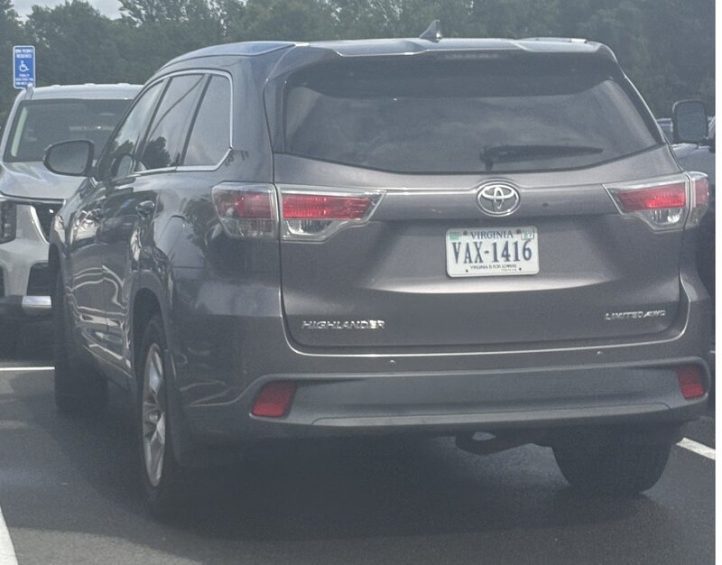 32702210.jpg