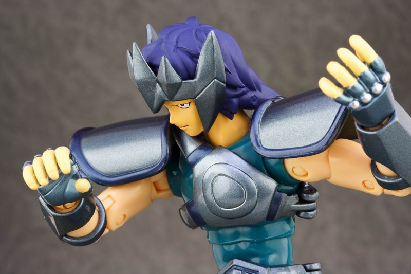 青銅聖衣 狼座01.jpg