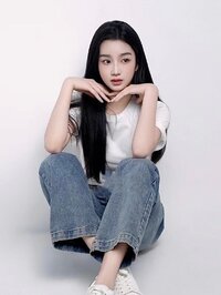 佢嘅身材真係冇得彈，皮膚又滑又彈，簡直係yyds。試咗兩個姿勢，就順利出貨