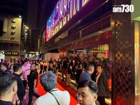 蒼 井 胸 咪 郁，休 班 察 抄 牌！