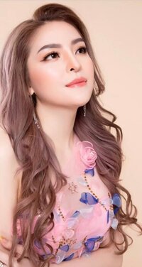 新女越南陀地Kelly ，粵語溝通零障礙